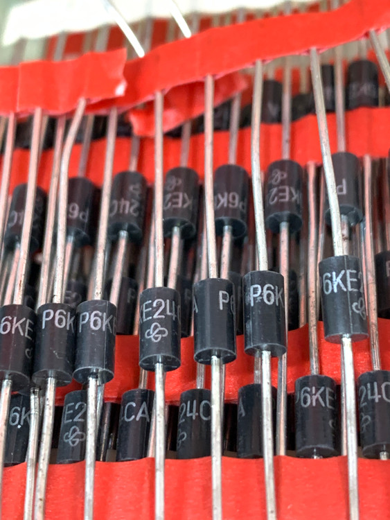 دیود زنر P6KE24CA