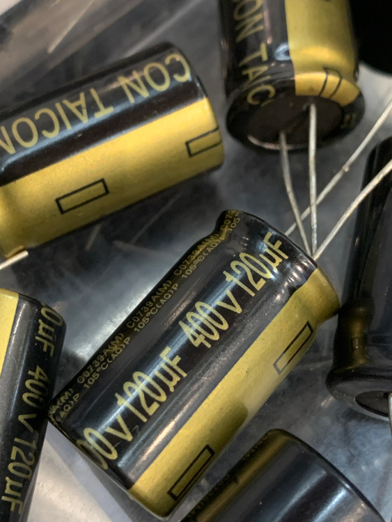 خازن الکترولیت 120 میکروفاراد 400 ولت