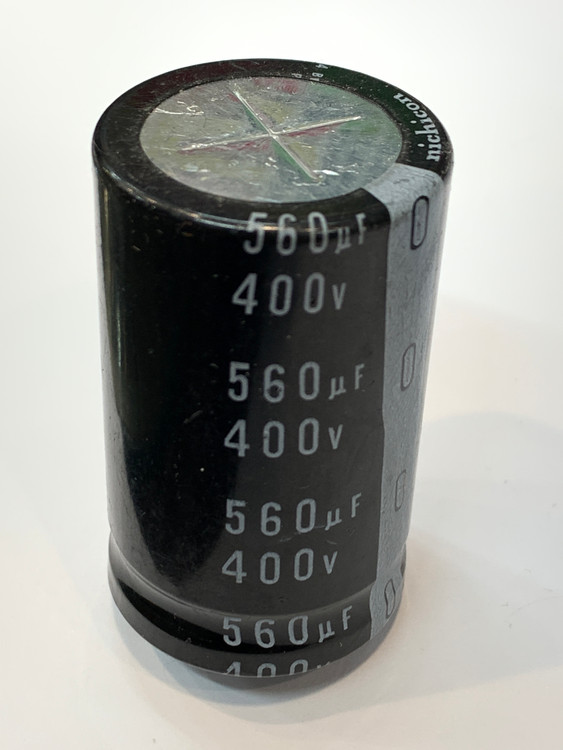 خازن الکترولیت 560 میکروفاراد 400 ولت