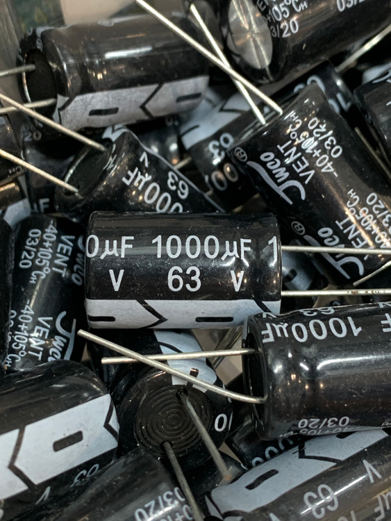 خازن الکترولیت 1000 میکروفاراد 63 ولت