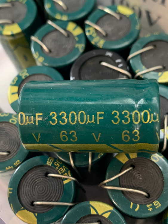 خازن الکترولیت 3300 میکروفاراد 63 ولت