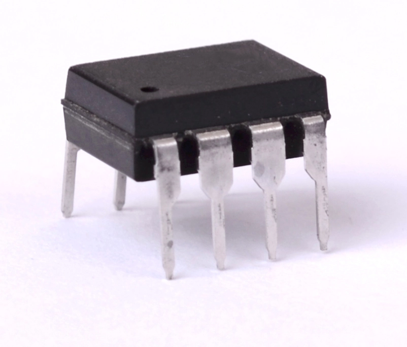 تراشه حافظه آیسی 24C08 DIP دیپ