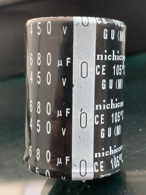 خازن الکترولیت 680 میکروفاراد 450 ولت نیچیکون