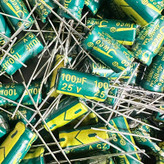 خازن الکترولیت 100 میکروفاراد 25 ولت سبز